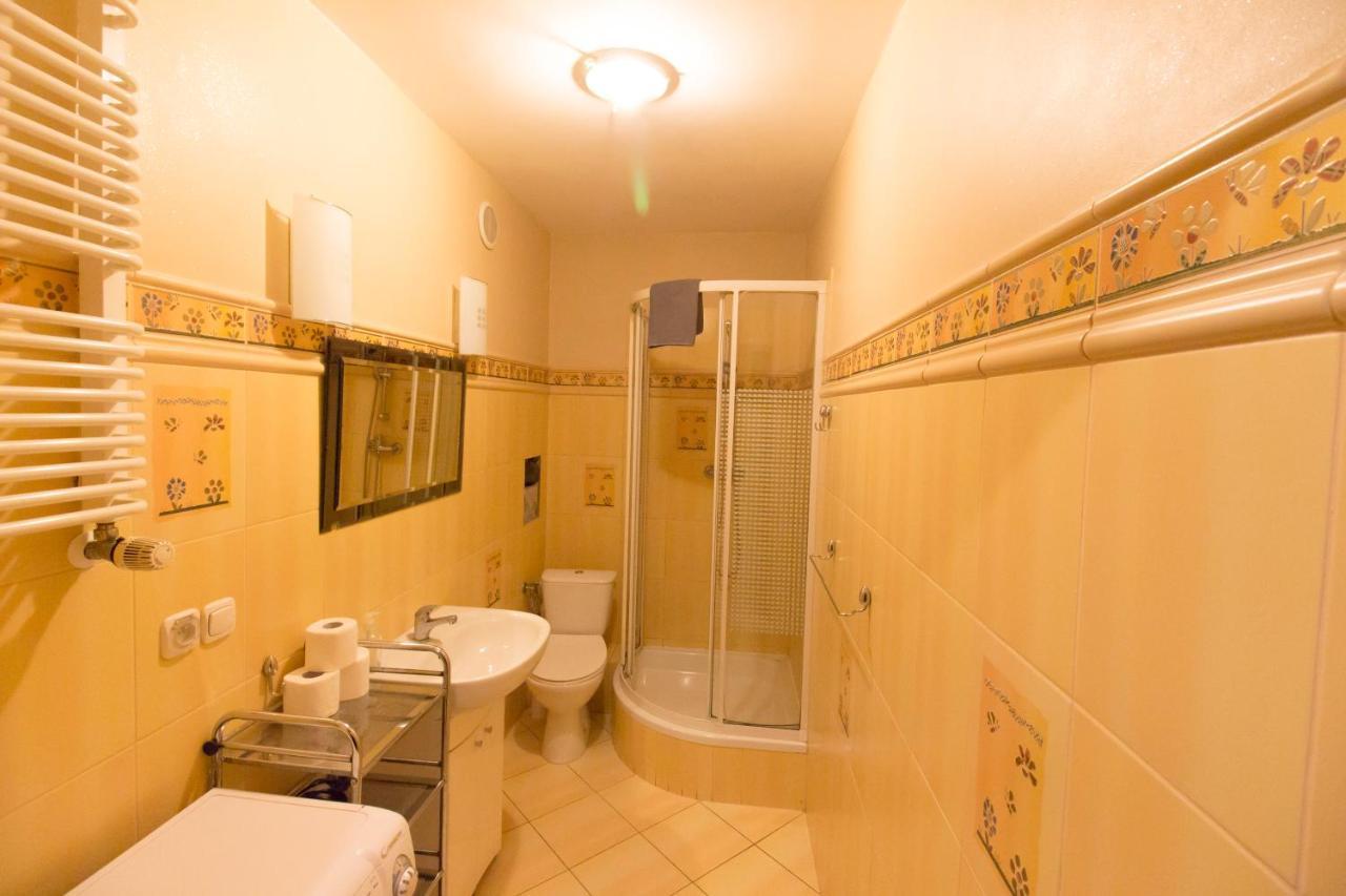 Lucky Apartaments Old Town -Economy ヴロツワフ エクステリア 写真