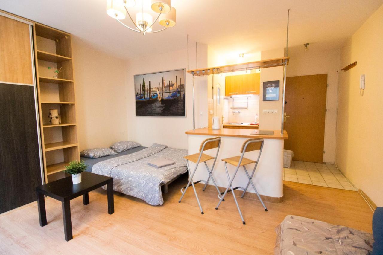 Lucky Apartaments Old Town -Economy ヴロツワフ エクステリア 写真