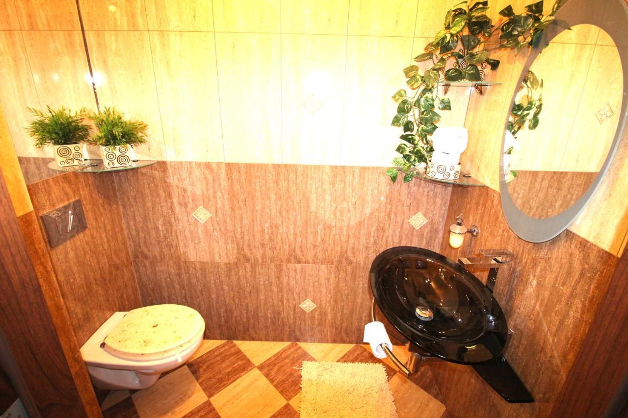 Lucky Apartaments Old Town -Economy ヴロツワフ エクステリア 写真